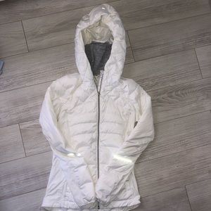LULULEMON LIGHT PUFFER JACKET